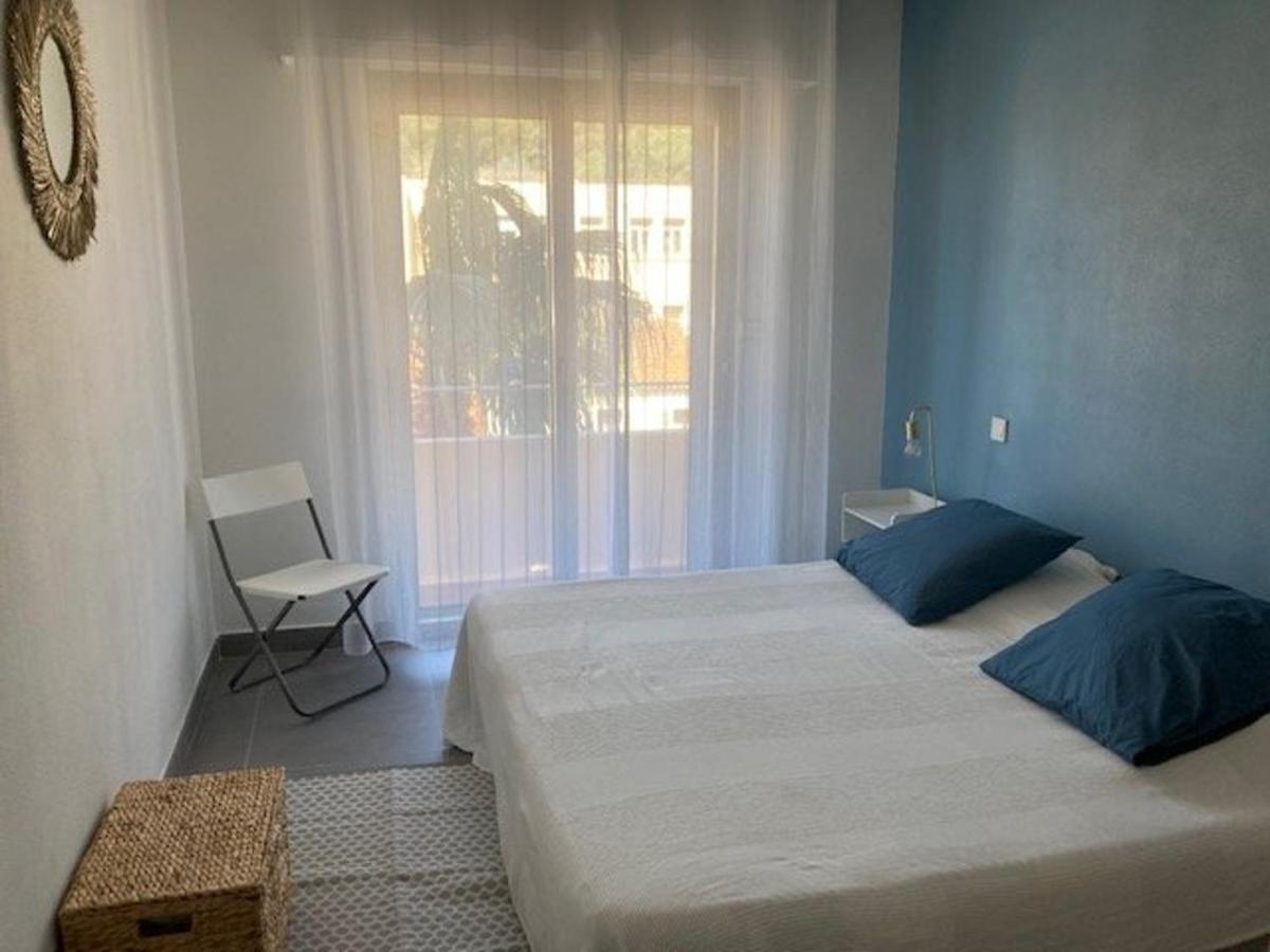 לה לבאנדו Bel Appartement Au Lavandou Avec Terrasse Et Vue Mer - Fr-1-308-167 מראה חיצוני תמונה