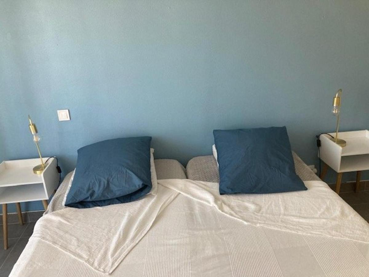 לה לבאנדו Bel Appartement Au Lavandou Avec Terrasse Et Vue Mer - Fr-1-308-167 מראה חיצוני תמונה